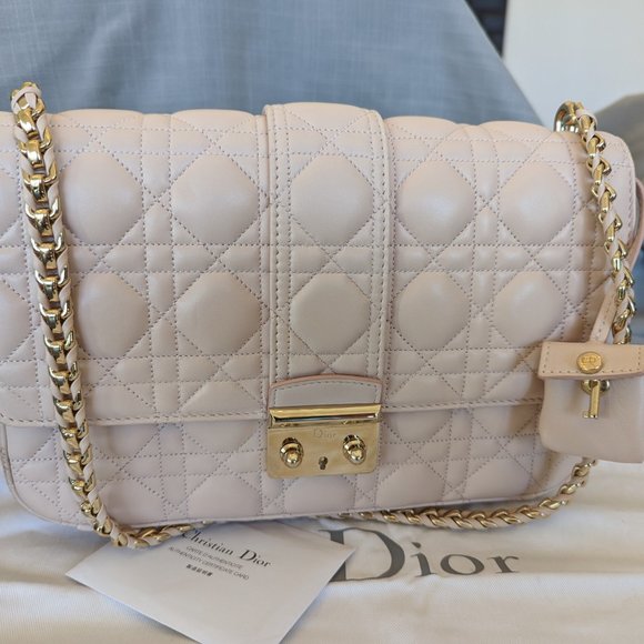 Dior Quilted Shoulder Bag in Cream with Gold Chain - Picture 9 of 14